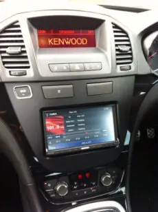 Alternative view of Apple Carplay til Opel Insignia + Android Auto