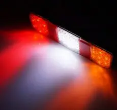 Alternative view of LED 4-funktions kompakt kombinationslygte