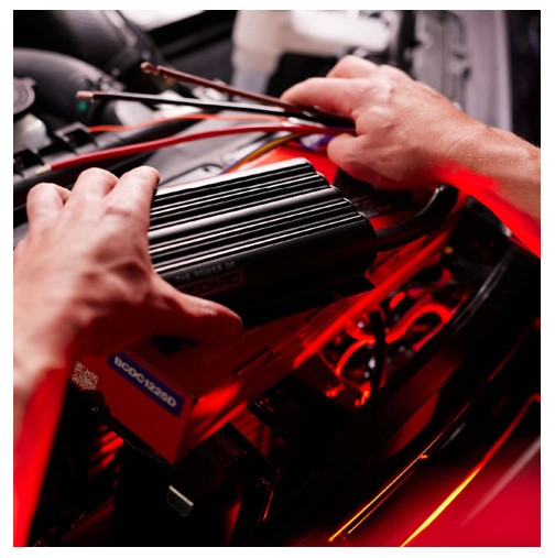 Alternative view of REDARC Dc-Dc step up 25A lader alle Batterityper